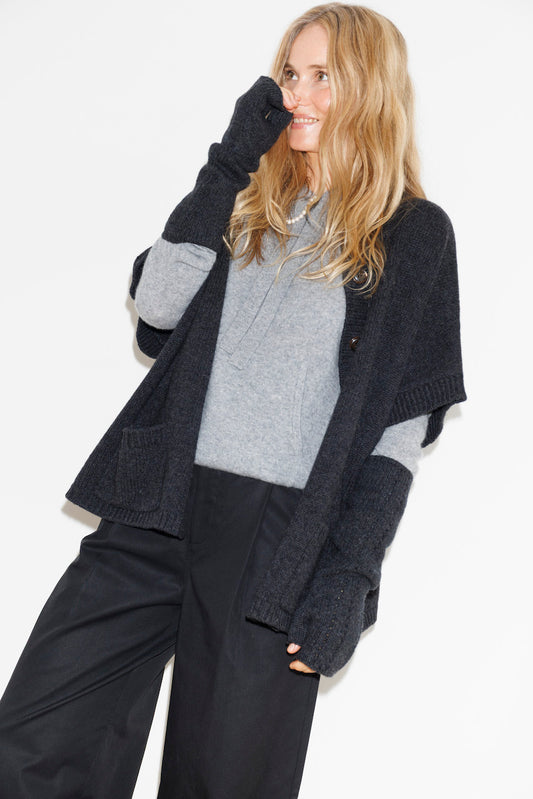 Beta Studios Lottie Long Mittens